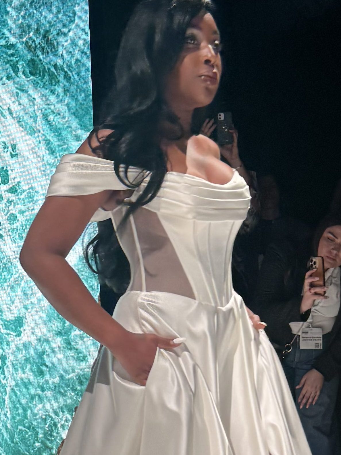 www.brautoutlet-warendorf - Azuree Bridal, EBW 2026 in Essen