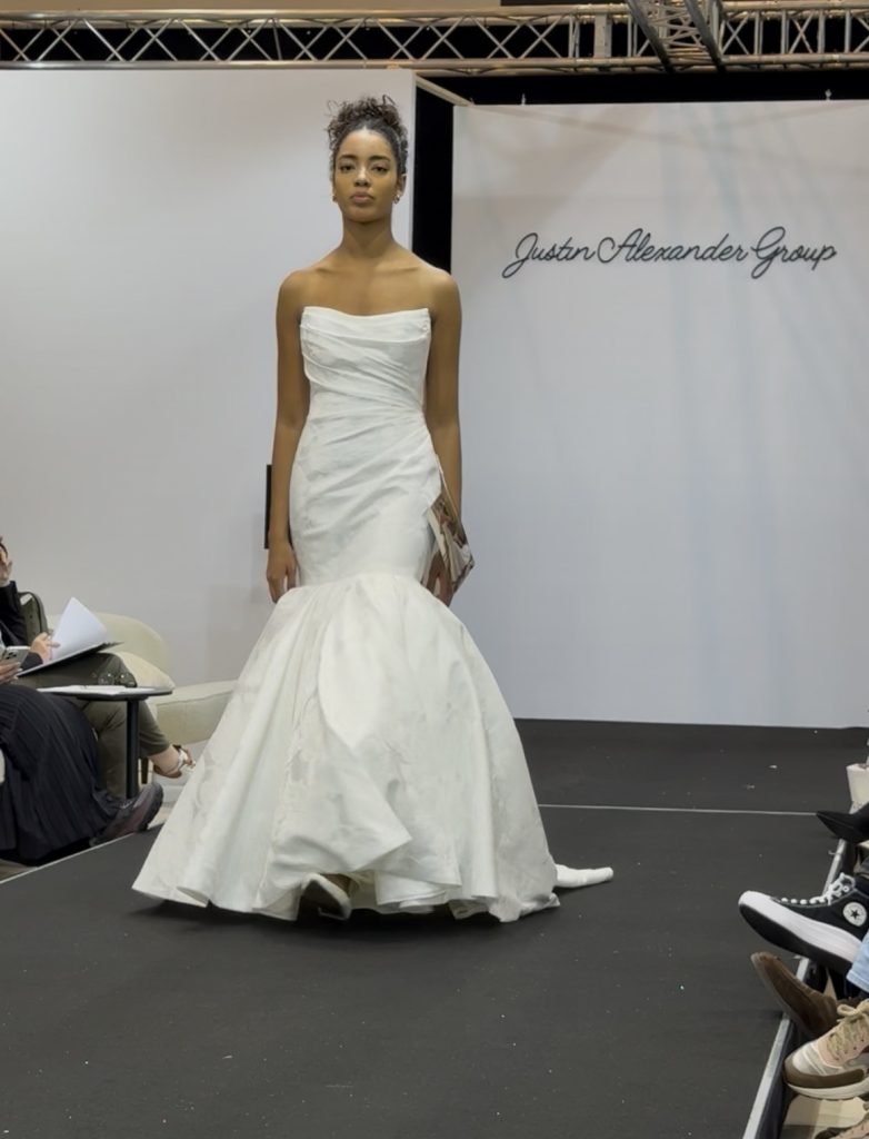 www.brautoutlet-warendorf - Justin Alexander Group, EBW 2026 in Essen
